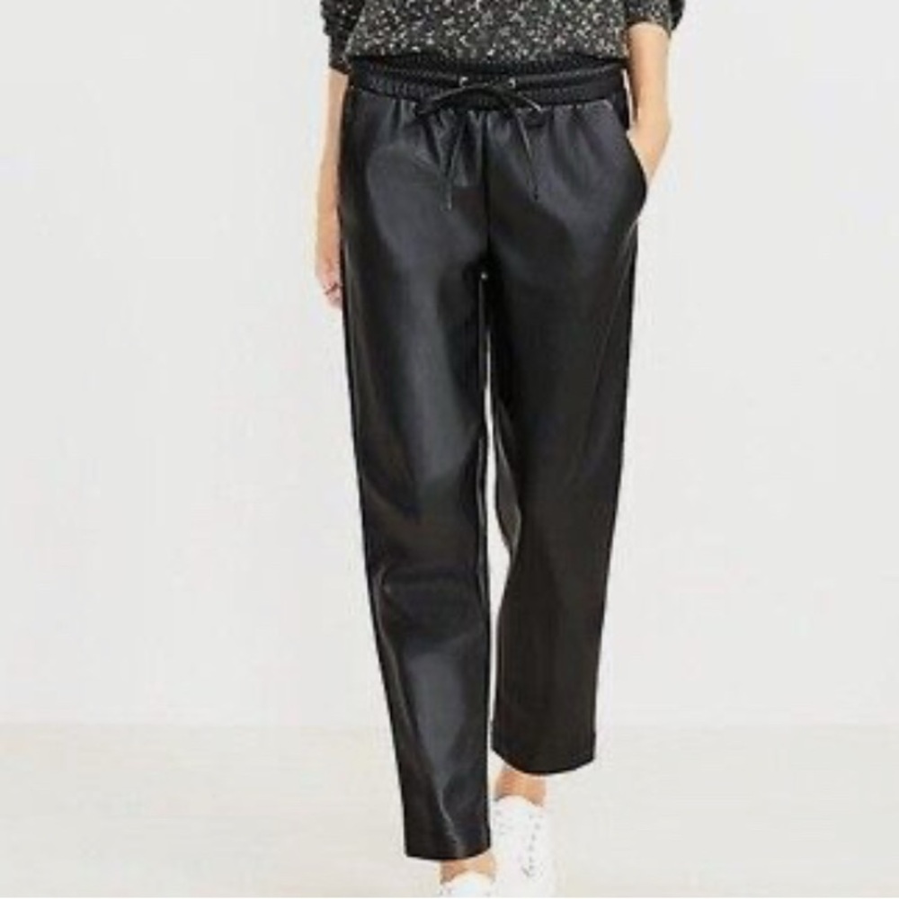 Ann Taylor Loft Faux Leather Pants - Size Medium in Excellent condition